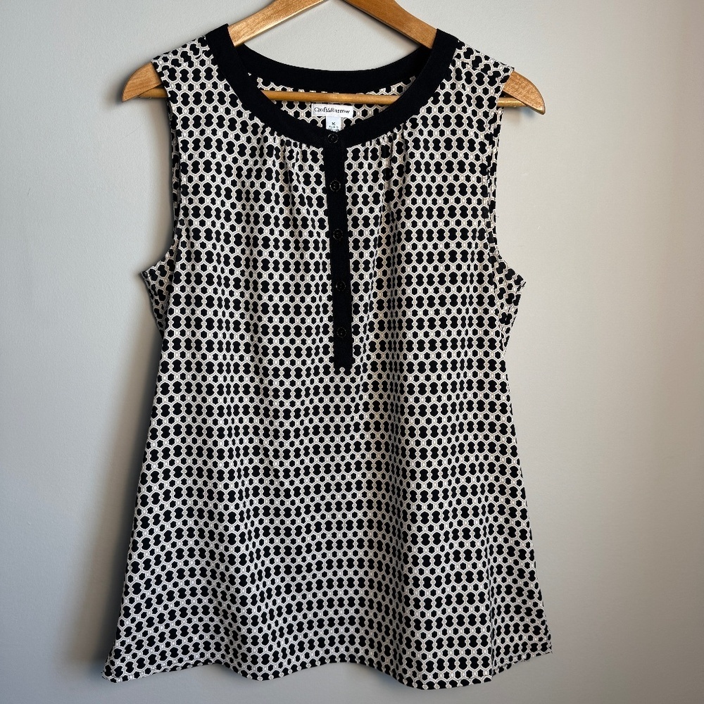 Croft & Barrow Women's Sleeveless 1/2 Button Blouse Tank Top Beige/Tan/Black‎ M
